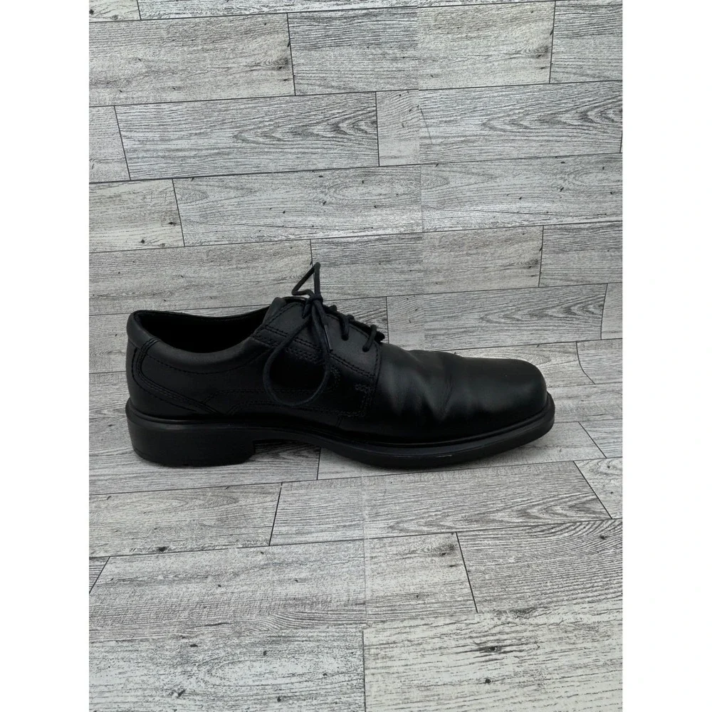 Ecco step into